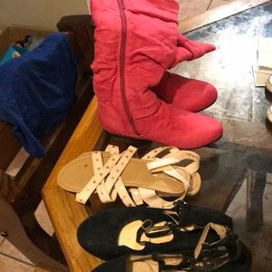 Lil girls shoes selling all three pairs one price